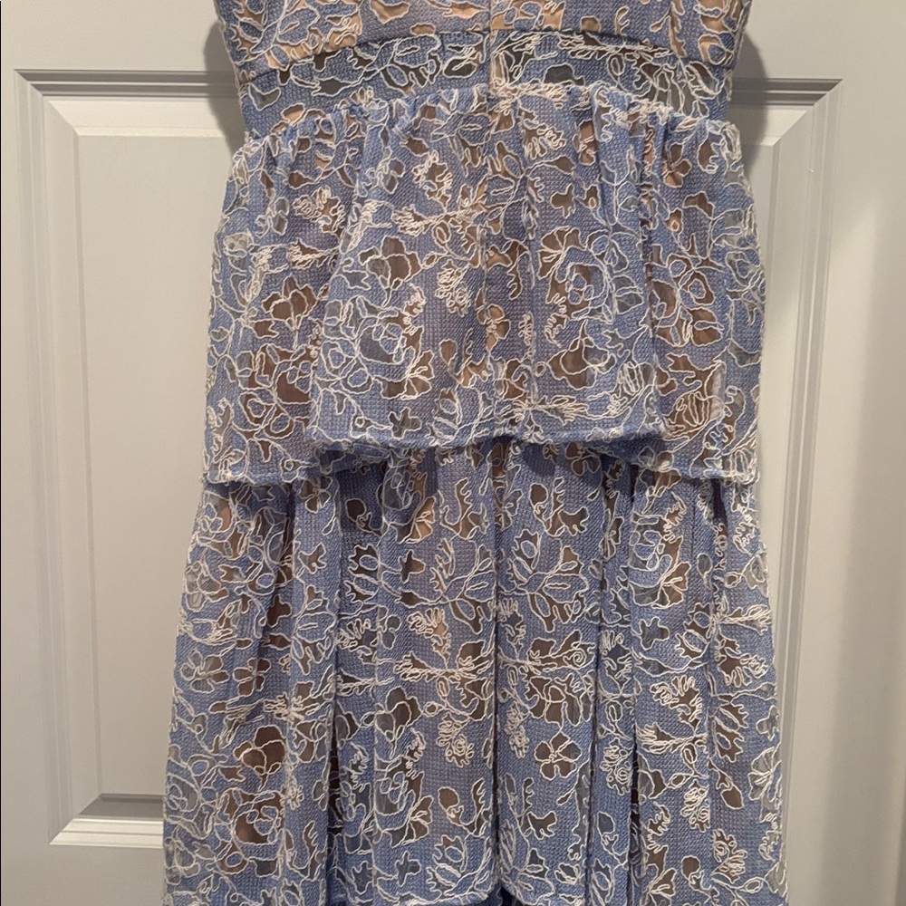 Likely Lavender and Cream Tiered Midi Dress
Never worn - Picture 7 of 14